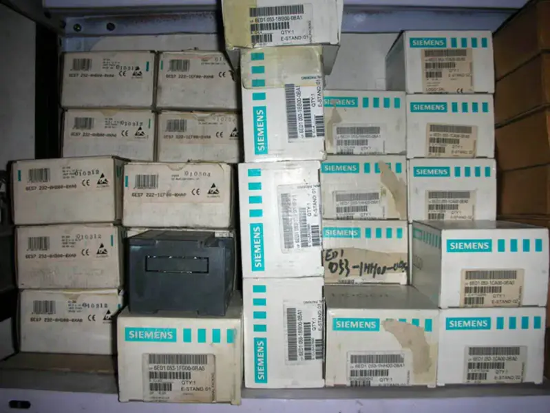 SIEMENS 6ES7222-1EF00-0XA0
