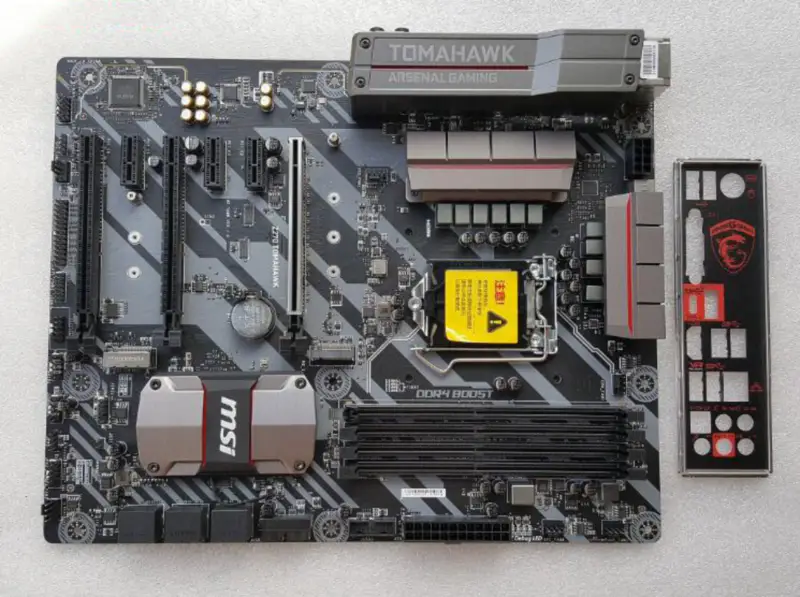 MSI Z270 TOMAHAWK moederbord DDR4 Intel Z270