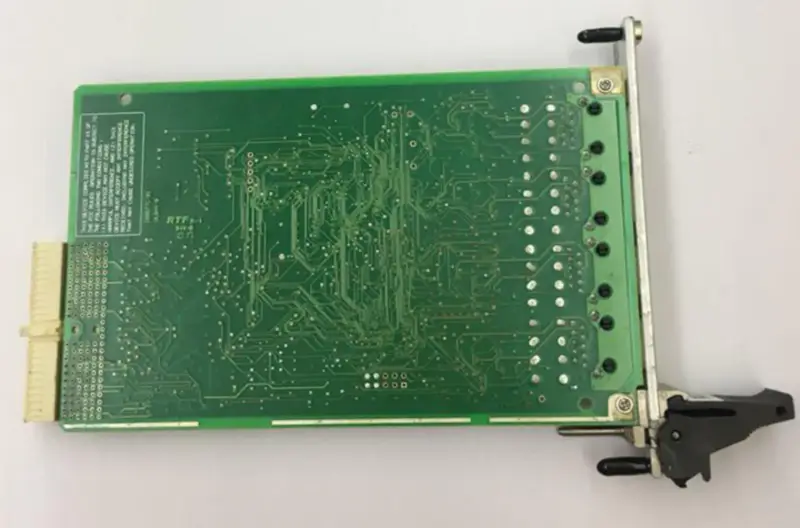 NI PXI-8430 2/4/8/16 RS232 seriële kaart voor snelle communicatie