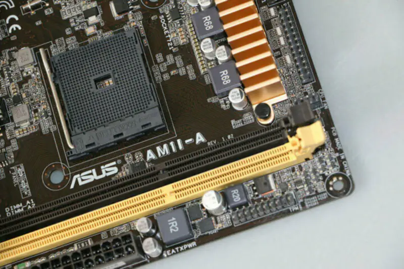 Asus AM1I-A moederbord