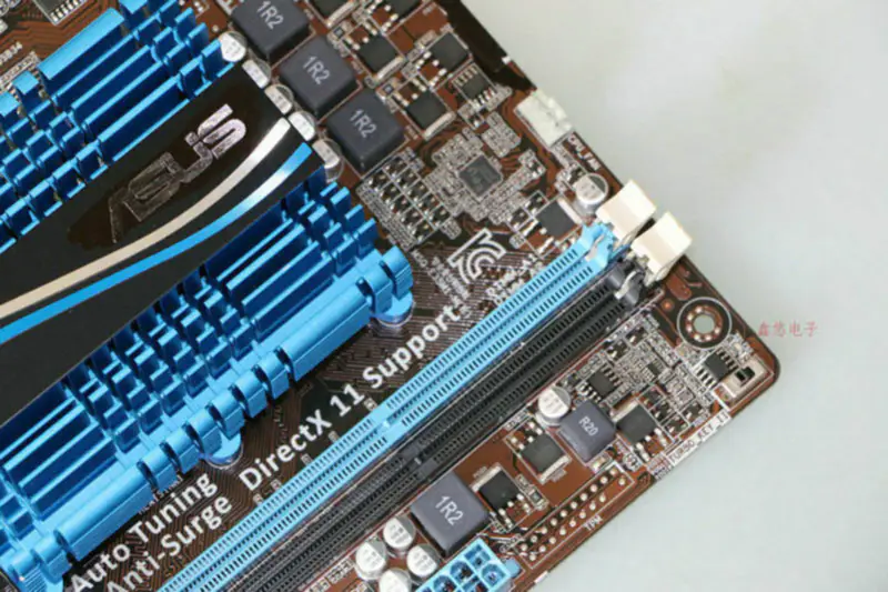 Asus E35M1-M moederbord