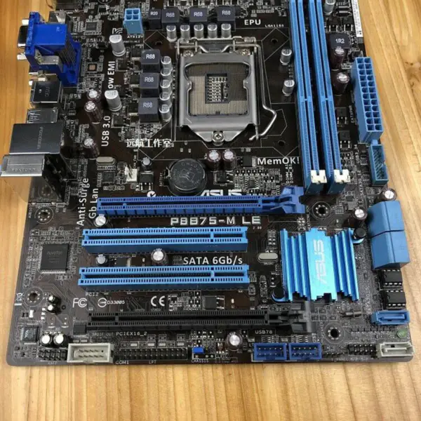 Asus P8B75-MLE moederbord