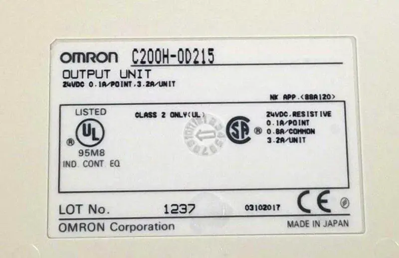 Omron C200H-OD215 PLC-module