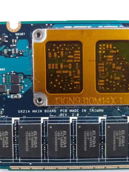 Asus 60-NKOMB1F04-B02 ATX moederbord