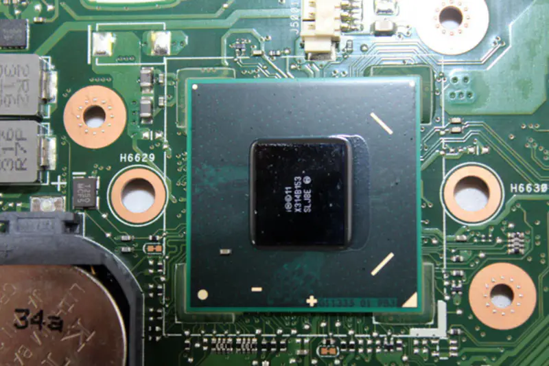 Asus 60NB0010-MB4080 moederbord