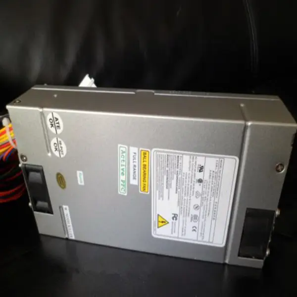 FSP AT -5V 1U P8P9 Geschatte 300W Peak 450W schakelende voeding FSP300-601U SPI3001UH