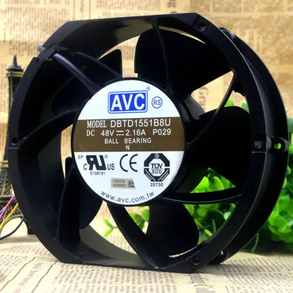AVC DBTD1551B8U 48V 2,16A 4-draads pwm ventilator