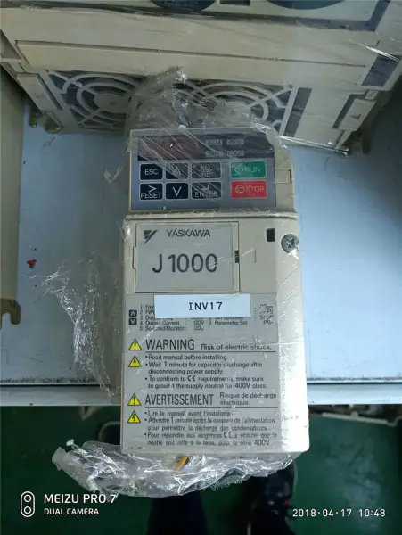 YASKAWA J1000 serie CIMR-JT2A0002BAA 0.4/0.2KW 220V