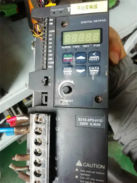 TECO T-OMVORMER400W S310-2P5-H1D 0,4KW 220V