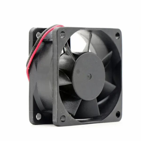 ADDA 6025 6CM AD0605MB-A70GL Kogellager 5v 0,32A 3500RPM 26DBA DC Koeling Axiaalventilator