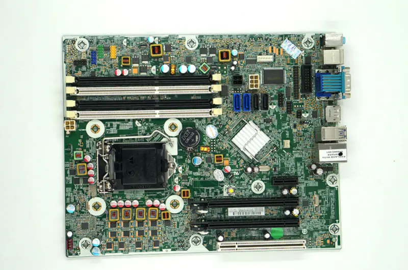 HP WorkStation Z220 SFF 655840-001 655582-001 Moederbord