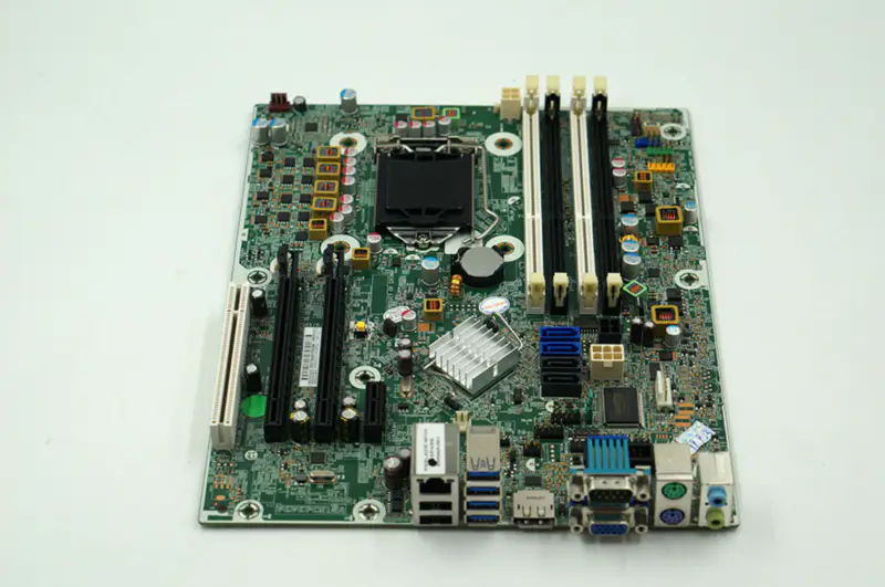 HP WorkStation Z220 SFF 655840-001 655582-001 Moederbord