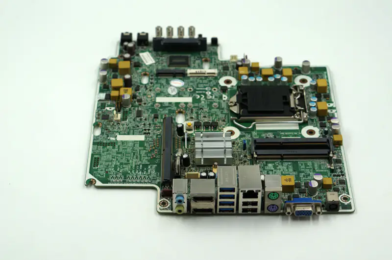 HP 8300 Elite 656939-001 711787-001/501/601 656937-002 Moederbord