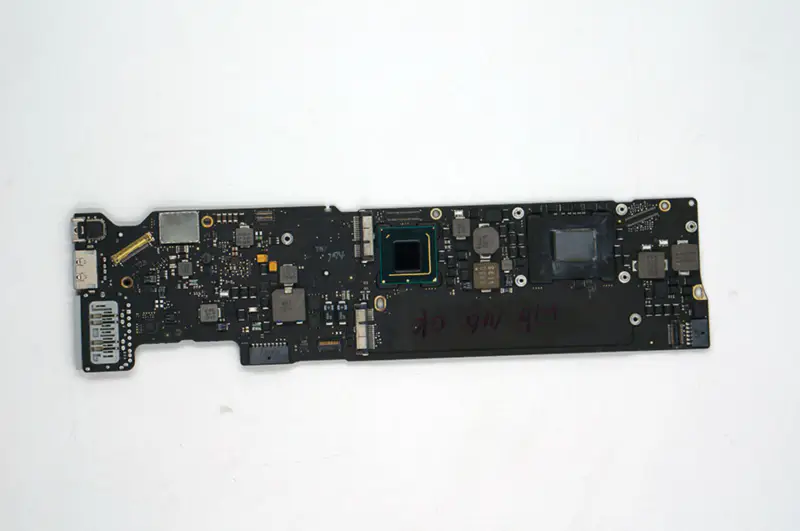 MacBook Air (13-inch midden 2011) A1369 EMC2469 i5 G2 1,7 GHz 820-3023-A Moederbord