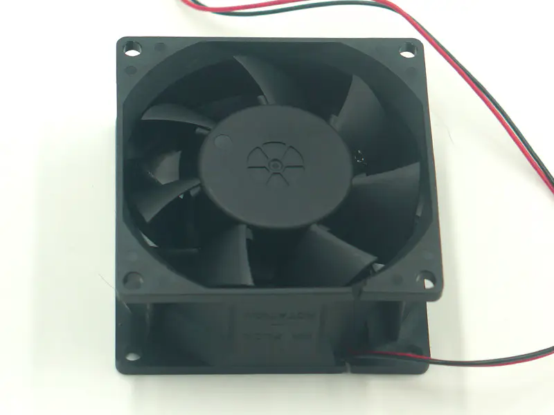 ADDA AD0812UB-F71 ventilator