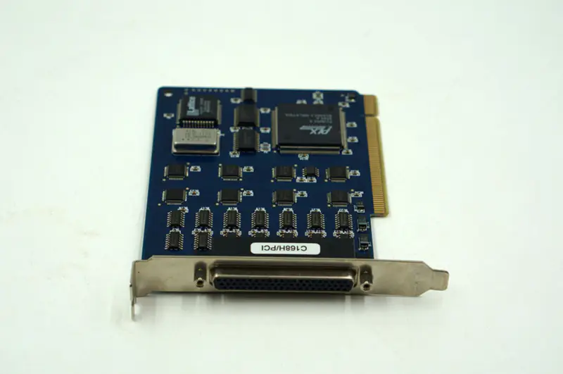Moxa C168H/PCI-moederbord