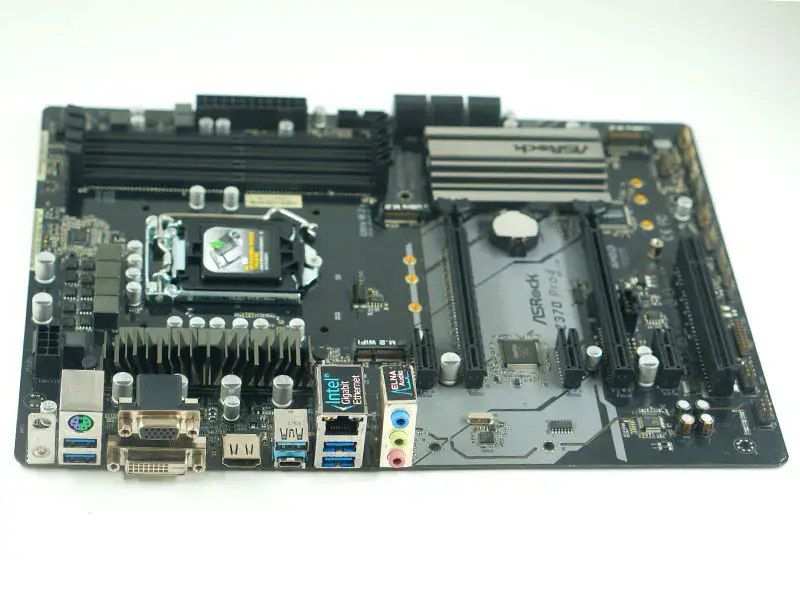 Asrock Z370 Pro4 Moederbord