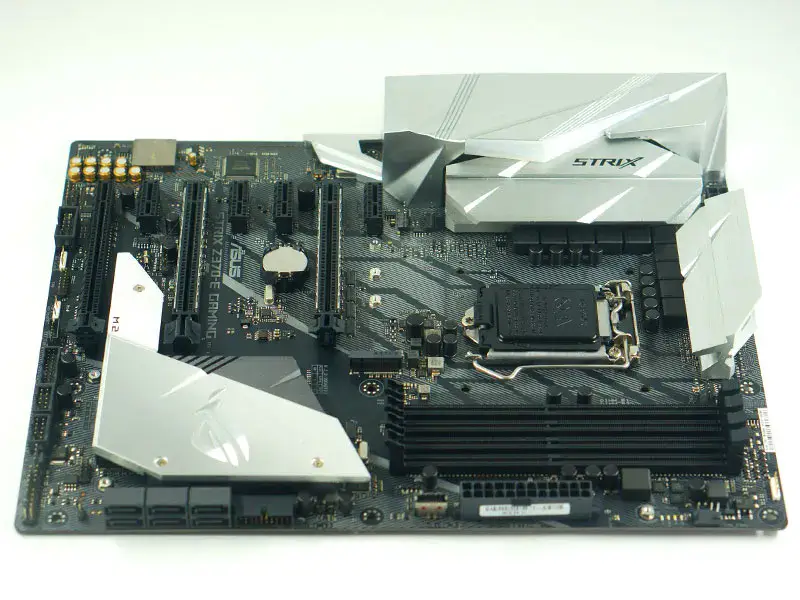 Asus STRIX Z370-E GAMING moederbord 7PCIE LGA1151 DDR4