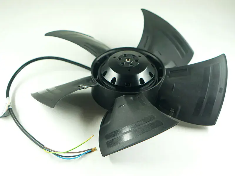 Ebmpapst A4E300-AS72-27 ventilator