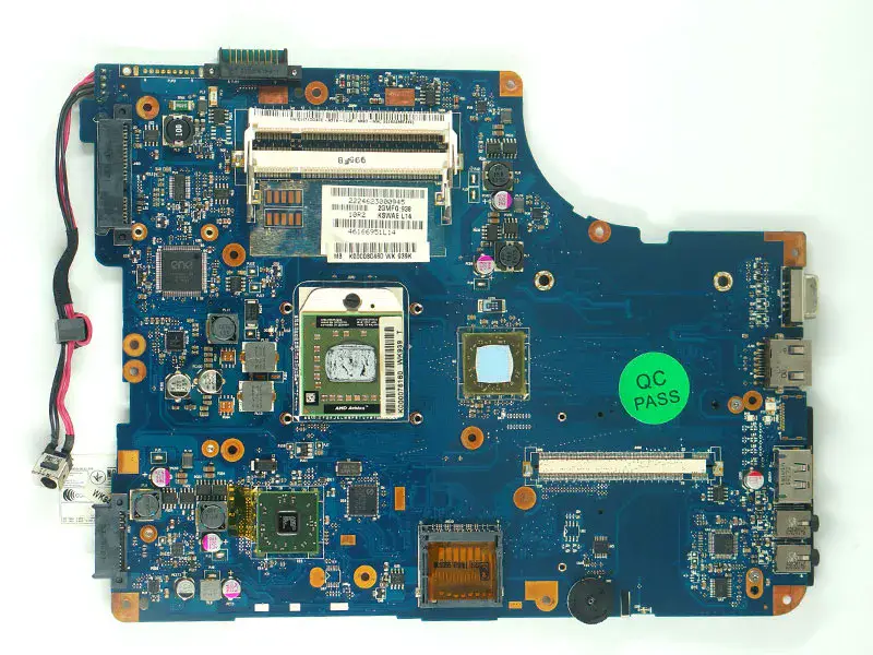 Toshiba Satellite 17'' L500D L505D NSWAE LA-5332P K000093250 Moederbord
