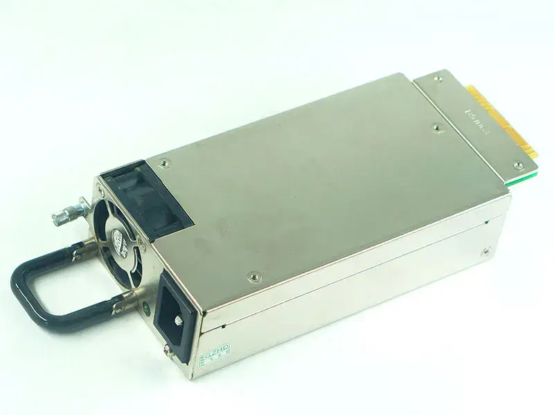 Zippy Emacs P1S-2400V-R Voeding