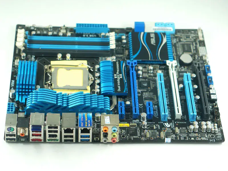 Asus P8P67 DELUXE LGA1155 P67 moederbord