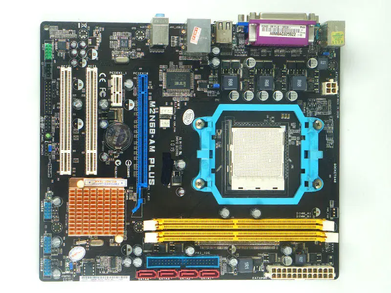 Asus M2N68-AM PLUS moederbord AM2/AM2+ uATX