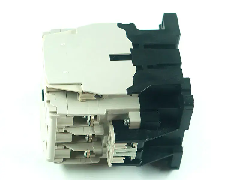 Mitsubishi S-T35 magneetschakelaar