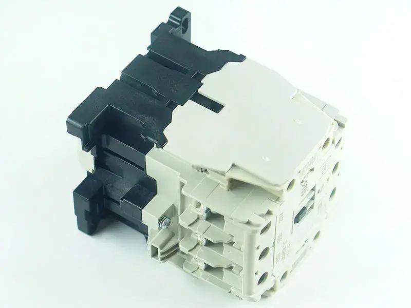 Mitsubishi S-T35 magneetschakelaar