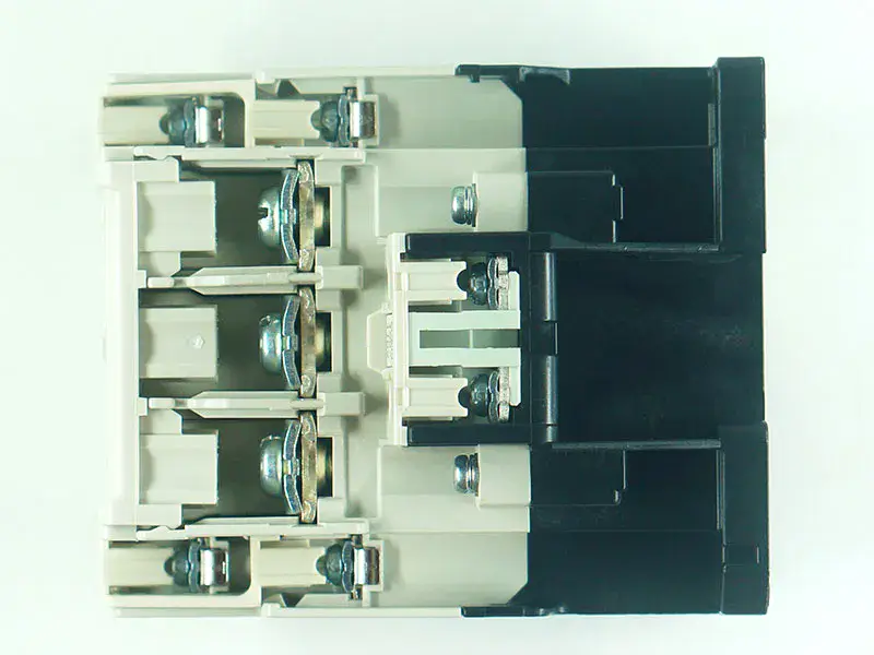Mitsubishi S-T35 magneetschakelaar