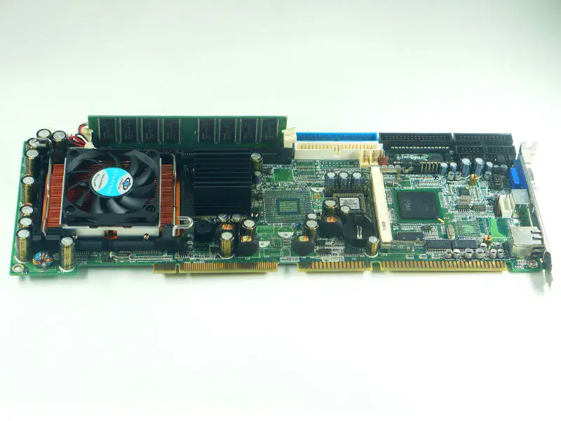 ibase IB820H moederbord