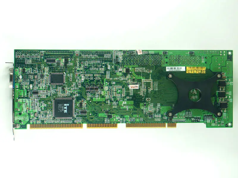 ibase IB820H moederbord