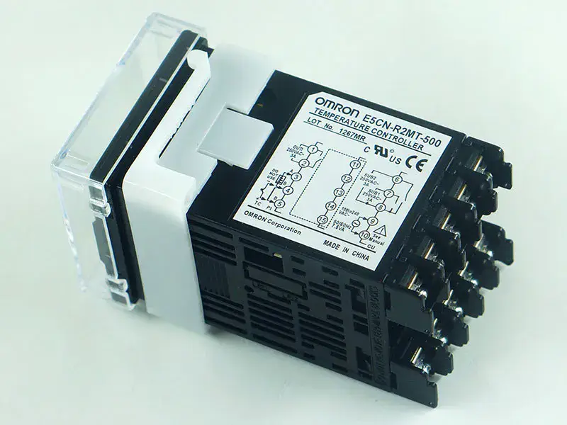OMRON E5CN-R2MT-500 Thermostaat