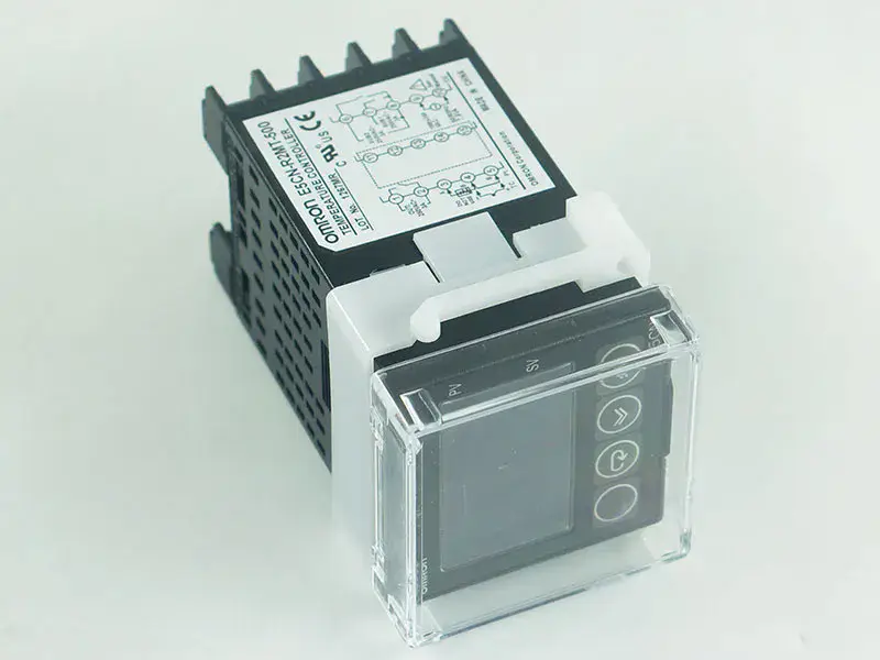 OMRON E5CN-R2MT-500 Thermostaat