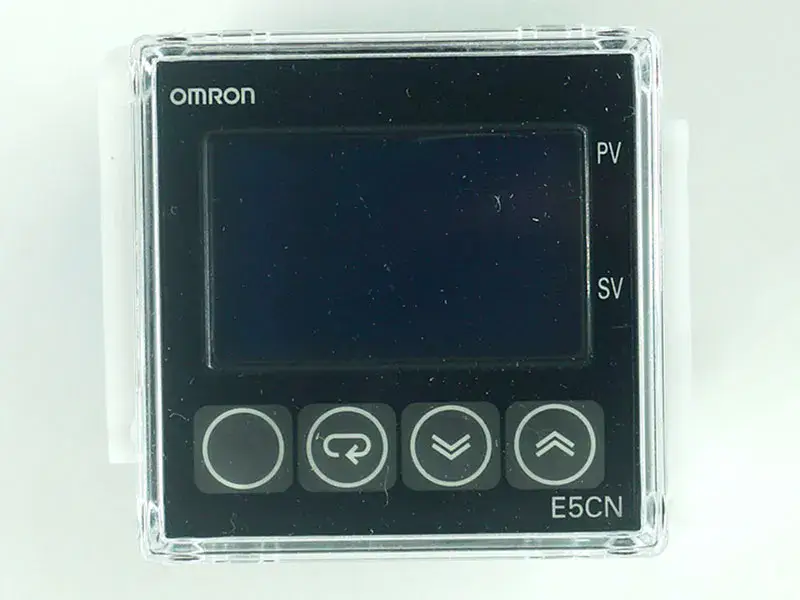 OMRON E5CN-R2MT-500 Thermostaat