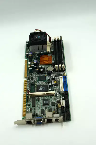 Ibase industrieel moederbord IB745 met CPU RAM en FAN