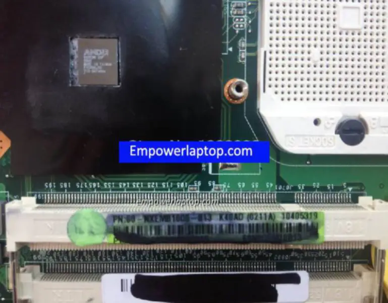 Asus K40AD Moederbord