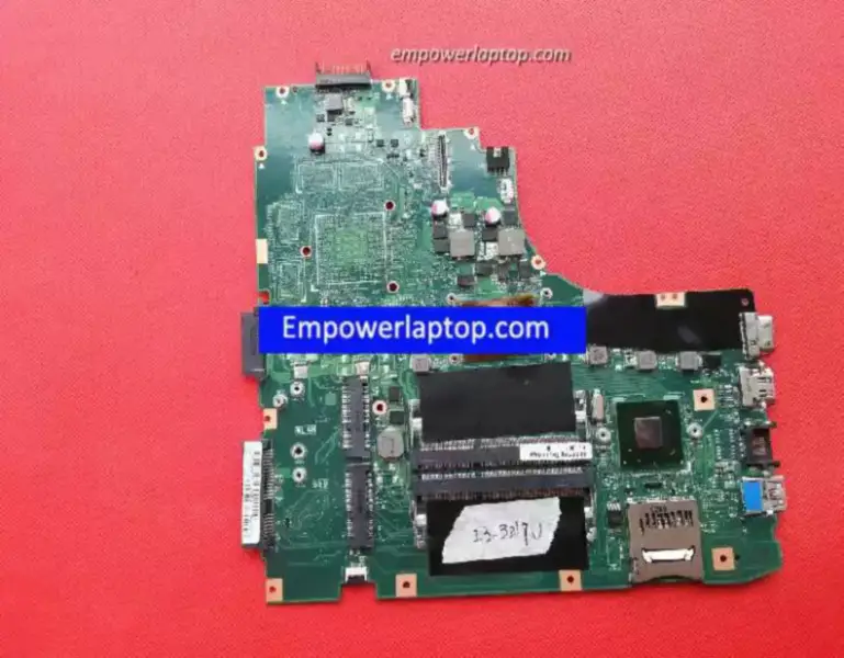 Asus K46CA Moederbord