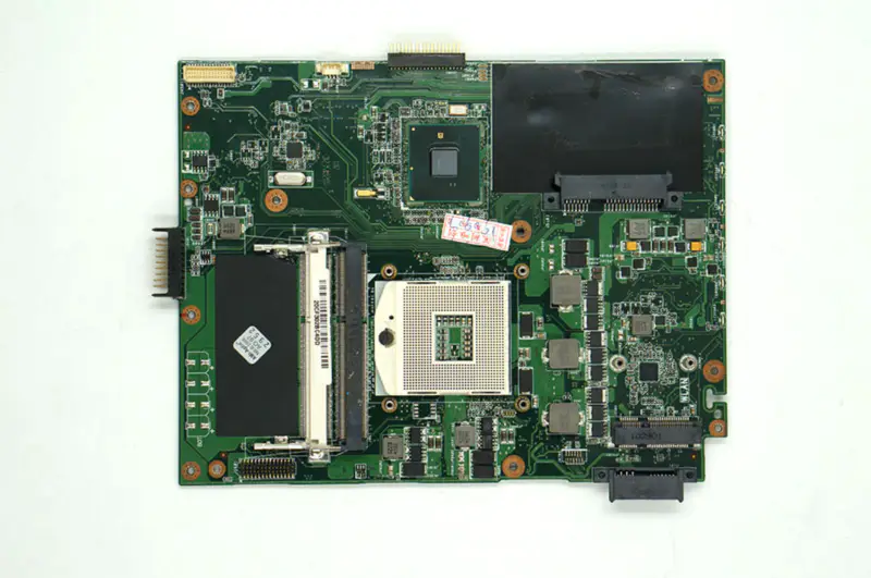 Asus moederbord K52F met Socket 989