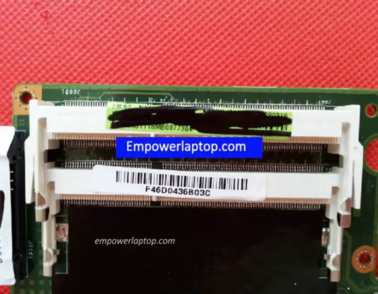 Asus K72DY Moederbord
