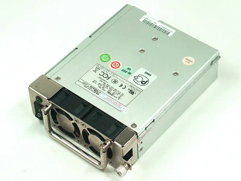 Zippy Emacs MRT-6300P-R Voeding