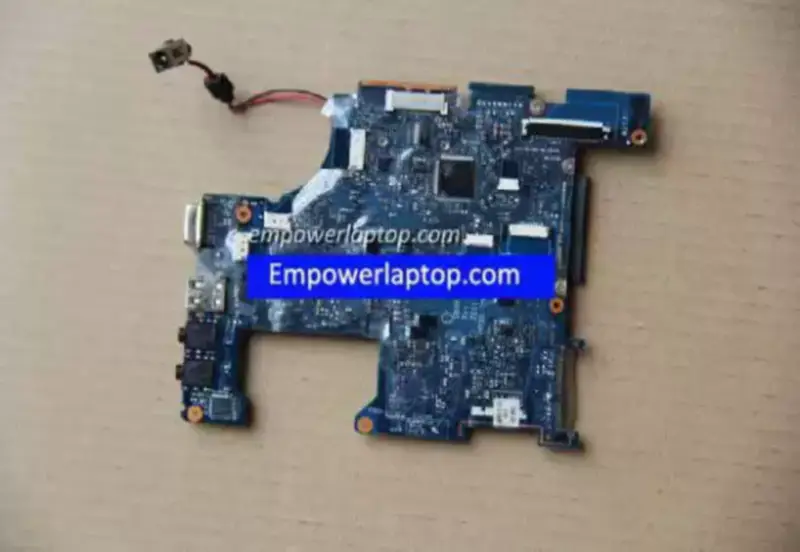 Toshiba NB520 K000129210 LA-6858P Moederbord