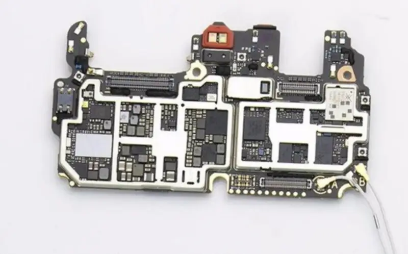 HUAWEI P10 Plus moederbord ontgrendeld met chips