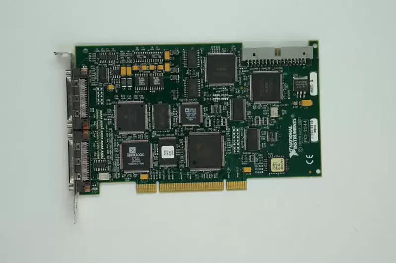 NI PCI-7344 4-assige PCI-stappenregelaar/servocontroller