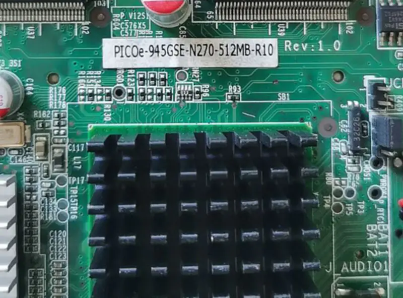 IEI PICOE-945GSE-N270-512MB-R10 Moederbord