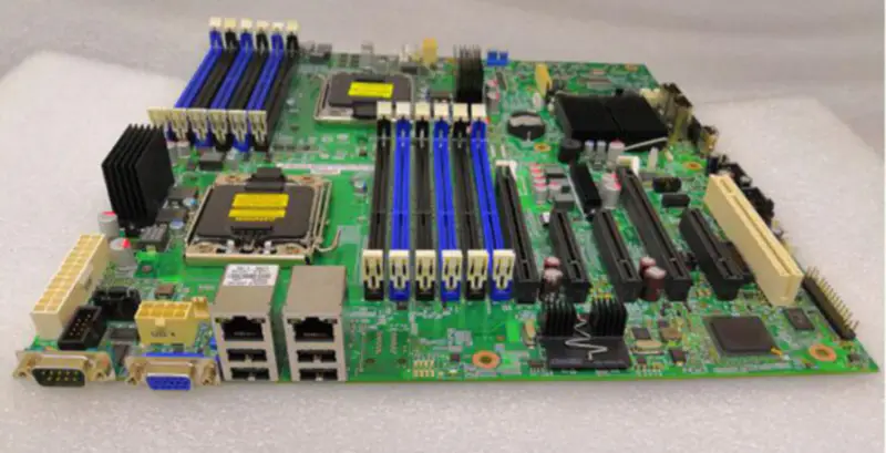 Intel S2400GP server moederbord