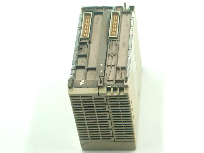 PLC-module Schnerider TSXP573623AM