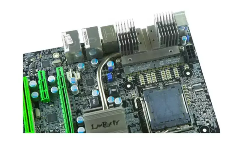 DFI LanParty UT P45-T3RS moederbord LGA 775 DDR3