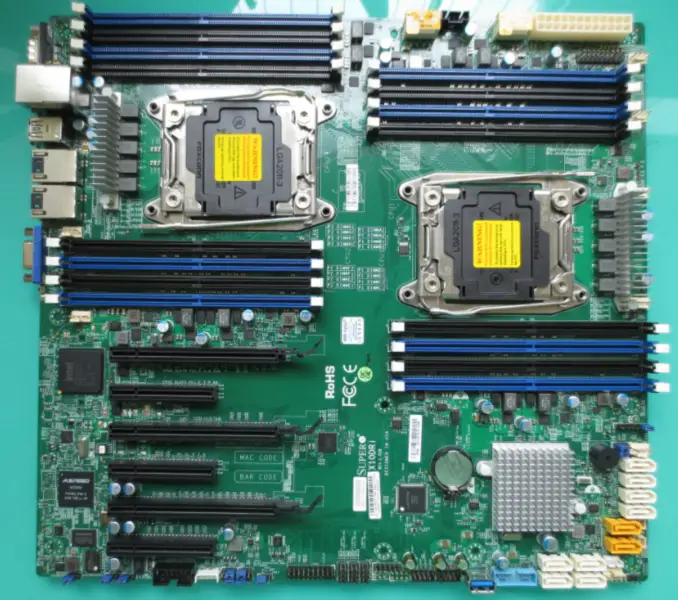 Supermicro X10DRI-server moederbord