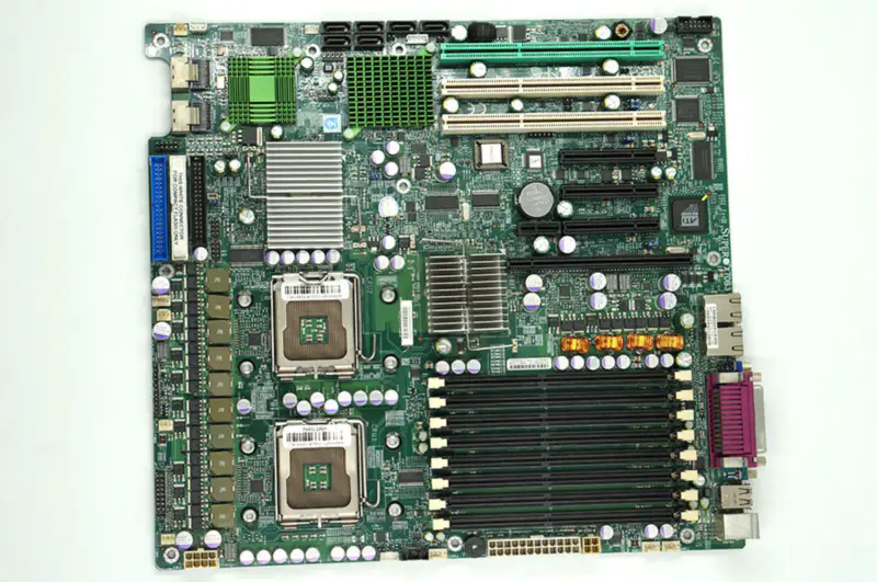 Supermicro X7DB3 moederbord